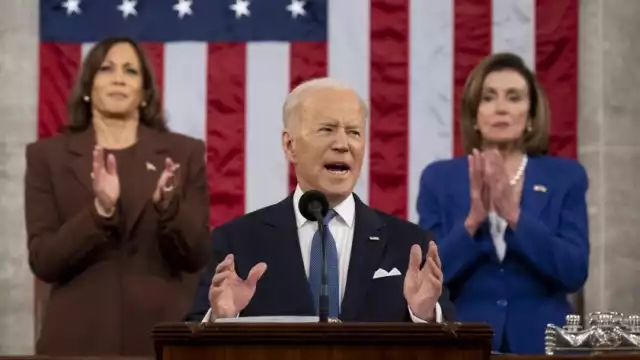 Joe Biden se presento ante legisladores de ambos partidos en el Capitolio. Foto: EFE/EPA/SAUL LOEB / POOL