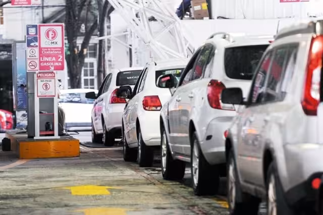 A partir del 18 de abril los centros de verificación vehicular regresarán a su horario habitual. Foto: Especial