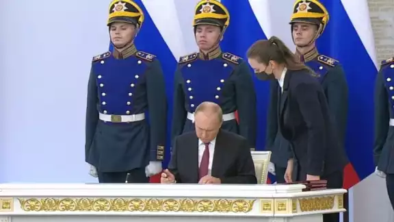 Vladimir Putin realizó tratados con los que Rusia se anexiona zonas ocupadas de Ucrania Vladimir Putin realizó tratados con los que Rusia se anexiona zonas ocupadas de Ucrania
