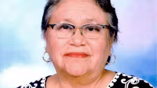 Esquivel Paredes tiene tres hijas, también dedicadas a la docencia