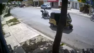 El motociclista fue ingresado al hospital donde permanece bajo observación médica