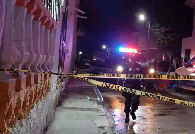 Autoridades encontraron casquillos de arma corta esparcidos en la cinta asfáltica