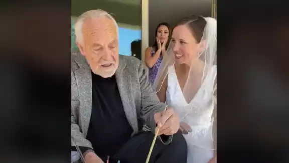 El momento quedó inmortalizado en un video que se ha viralizado en redes sociales El momento quedó inmortalizado en un video que se ha viralizado en redes sociales