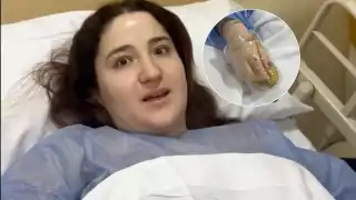 Una influencer fue llevada a urgencias tras tener un accidente lavando los trastes