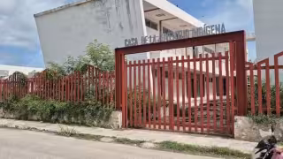 “Tiene de todo, menos estudiantes”: Casa del Estudiante de Champotón permanece abandonada