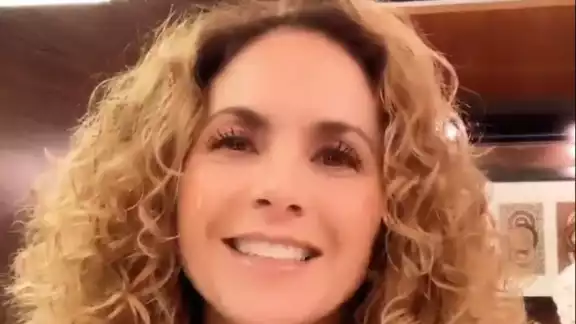 Lucero tiene 40 años en la industria del entretenimiento Lucero tiene 40 años en la industria del entretenimiento