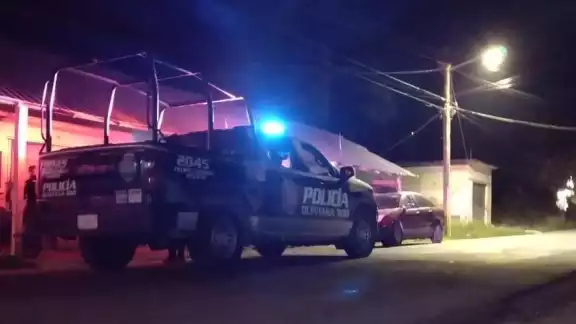 Los elementos de la policía municipal acudieron a tomar parte de lo sucedido Los elementos de la policía municipal acudieron a tomar parte de lo sucedido
