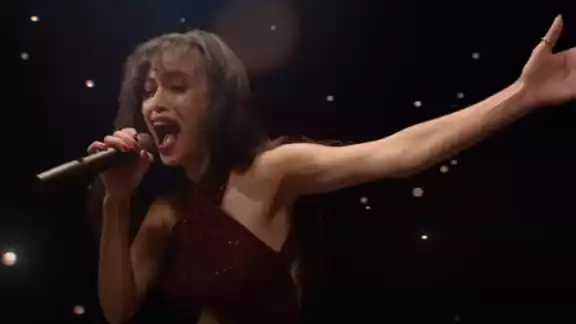 En el trailer de la serie se ve el último concierto que dio Selena Quintanilla