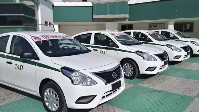 El taxista fue llevado al Semefo de Cancún donde le realizarán las diligencias para determinar la causa de su muerte