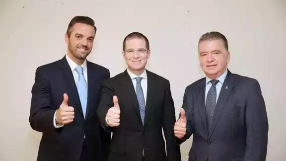 Lavalle Maury trabajó junto a Ricardo Anaya Lavalle Maury trabajó junto a Ricardo Anaya