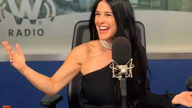 Martha Debayle presenta a su suegra
