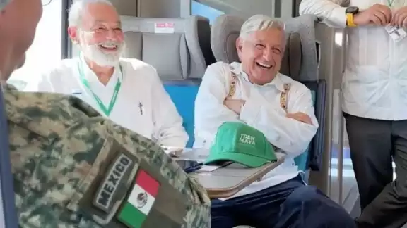 AMLO explica que Sedena rehabilitará carreteras por donde se trasladaron materiales para Tren Maya AMLO explica que Sedena rehabilitará carreteras por donde se trasladaron materiales para Tren Maya