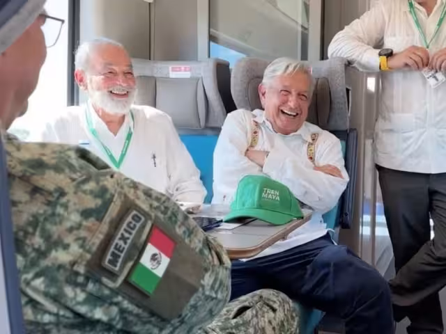 AMLO explica que Sedena rehabilitará carreteras por donde se trasladaron materiales para Tren Maya