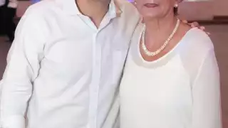 Mauricio Vila compartió una foto con doña Cristina Dosal, quien es ama de casa y empresaria