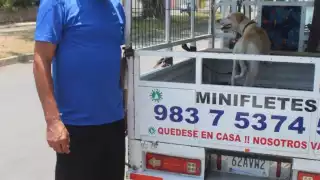 Mayormente realiza servicios de traslado de perros, aunado a los fletes de muebles