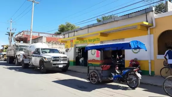 Vecinos alertan por una posible explosión ante la falta de supervisión por parte de Protección Civil Vecinos alertan por una posible explosión ante la falta de supervisión por parte de Protección Civil