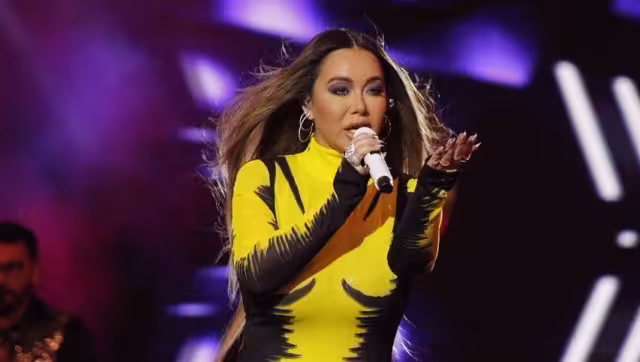 Chiquis Rivera interpretó un popurrí en La Academia. Foto: @LaAcademiaTV
