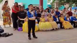 Niños de Dzitbalché concluyen etapa preescolar con ceremonia maya
