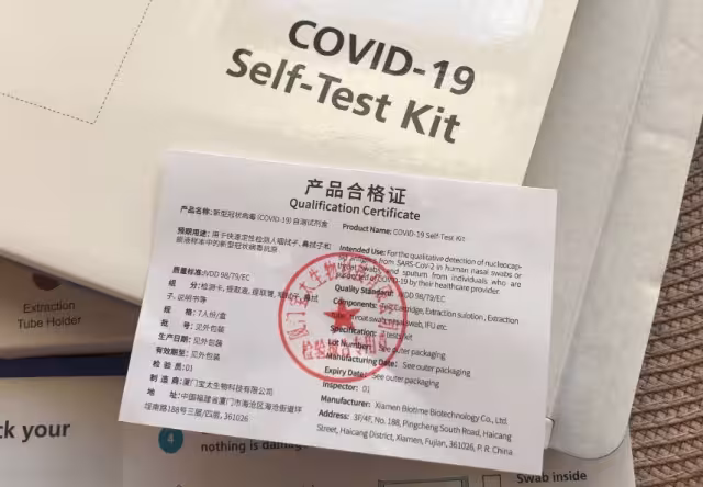 China obliga a quienes arriben al país a realizarse la prueba anal para detectar COVID-19