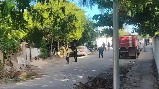 Autoridades acordonaron el lugar tras el ataque a una casa