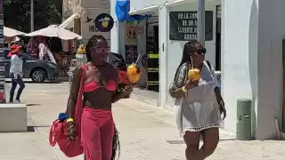 Calor sofoca a turistas del crucero Carnival en Progreso; apenas duraron una hora bajo el Sol