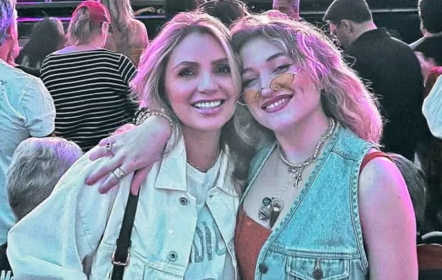 La hija mayor de Angélica Rivera presumió sus zapatos de una famosa marca y exclusiva