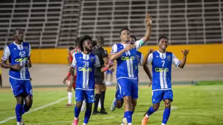 Restricciones migratorias de Trump golpean al futbol: 10 jugadores jamaiquinos se quedan sin visa para Concachampions