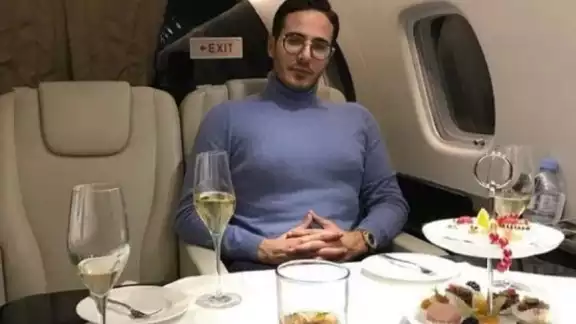 Shimon Hayut es el verdadero nombre del estafador y ganó fama luego de que Netflix estrenara un documental en el que se revelaba la forma en que engañaba a decenas de mujeres para estafarlas