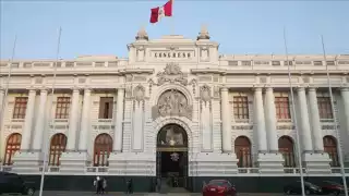 Detienen a Pedro Castillo tras ser destituido como presidente de Perú