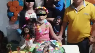 Jazmín es la segunda de tres hijos del matrimonio de Abigail y Juan