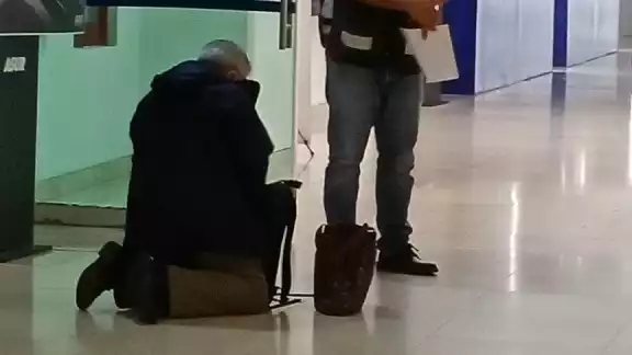 Leonardo Gutiérrez Correa viajó a la Ciudad de México para llevar las cenizas de su madre