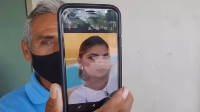 Los dos hijos de Noemí ahora viven con sus abuelos y también quieren saber de su madre