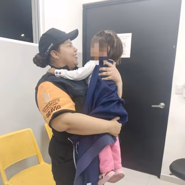 Autoridades rescataron y resguardaron a la menor.