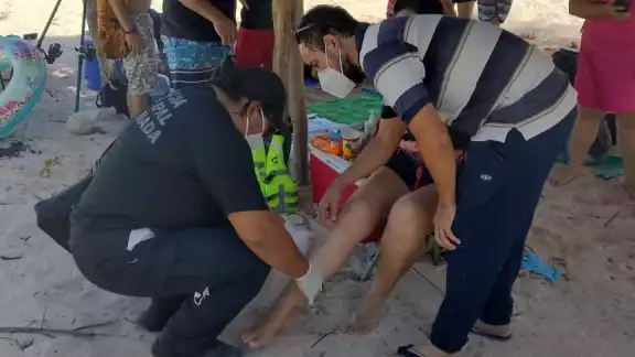 La joven fue trasladada en ambulancia a un hospital de Motul
