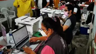 Los partidos señalados deberán comprobar, en los días posteriores a ser notificados, la única y legítima afiliación de miembros