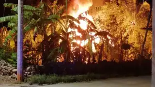 Incendio acaba con dos casas en Chunhuhub, Felipe Carrillo Puerto