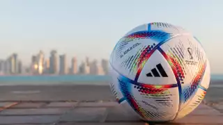 Al Rihla presenta una nueva forma distinta a balones usados en anteriores mundiales