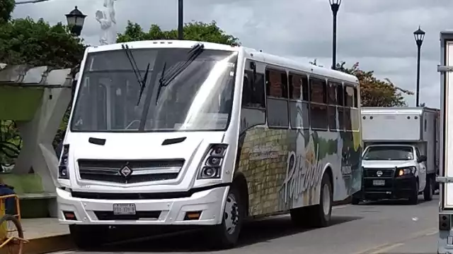 Los habitantes de la zona de río están siendo afectados por la falta de un transporte público