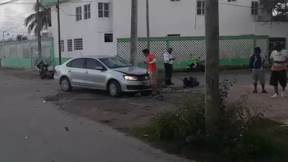 El motociclista fue trasladado al Hospital General de Playa del Carmen para su pronta atención El motociclista fue trasladado al Hospital General de Playa del Carmen para su pronta atención