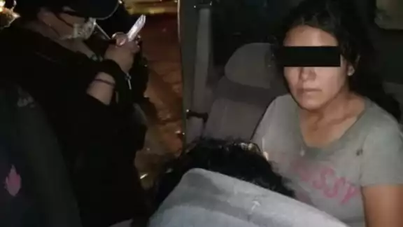 Las mujeres fueron halladas maniatadas dentro de una camioneta en el fraccionamiento Corales, SM 77 de Cancún