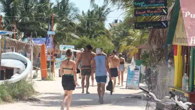 Los hoteleros piden a los visitantes nacionales y extranjeros, que al llegar a Holbox sean responsables