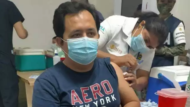 Después de las 11:00 horas inició la aplicación de las vacunas en el Hospital General de Cozumel