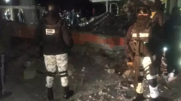 La explosión del polvorín ocurrió al parecer en un taller de pirotecnia clandestino y se trata de la segundo estallido en 24 horas en Puebla. La explosión del polvorín ocurrió al parecer en un taller de pirotecnia clandestino y se trata de la segundo estallido en 24 horas en Puebla.