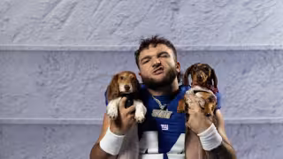 Cam Skattebo preocupa en juego de NFL: el gesto del jugador de Giants que se volvió viral