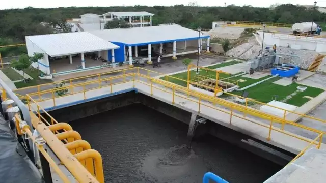 Renán Barrera no hizo aparición pública en sus eventos programado tras la clausura