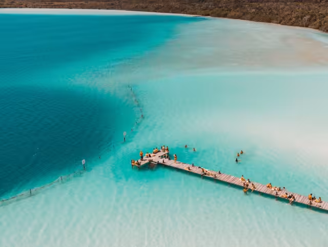 Kaan Luum es uno de los cientos de cenotes abiertos que embellecen el estado de Quintana Roo