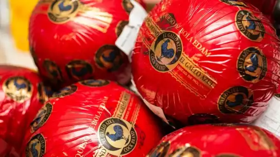 El queso de bola es el ingrediente principal para las marquesitas yucatecas
