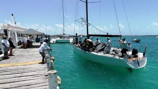 Los torneos de “Al Sol” y de “Sol a Sol” comenzaron a realizarse  en los años 1964, el primero y 1969 el segundo generando desde entonces ingresos de divisas