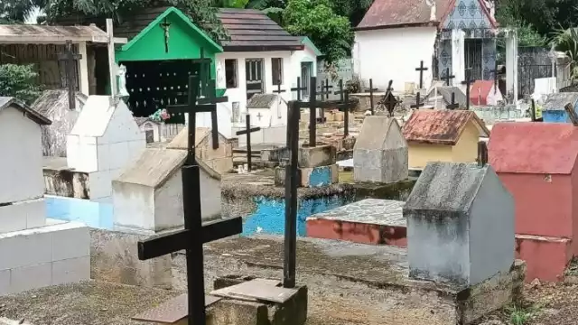 Ya iniciaron con los trabajos de remozamiento en el cementerio de la cabecera Municipal; está casi todo listo para recibir a los deudos