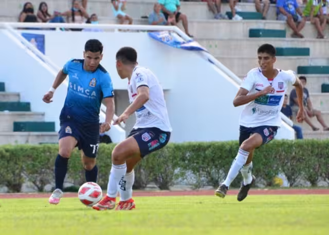El encuentro se lleva a cabo en la Unidad Deportiva “Mario Villanueva Madrid”